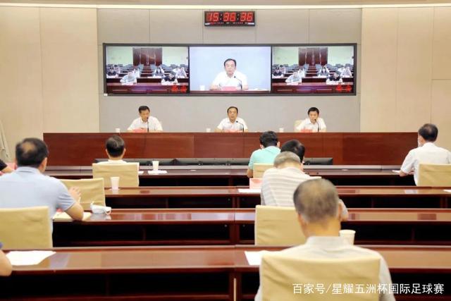凌波微步！廖三宁连续穿越对手防线上篮得手 带队扩大领先